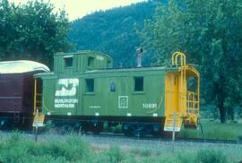 Burlington Northern 10891 at Plains, Montana in 1976.