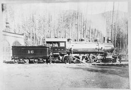 Northern Pacific steam locomotive 16 at Lester, Washington, circa 1900.