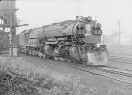 Northern Pacific steam locomotive 5141 at Easton, Washington, in 1944.