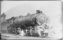 Northern Pacific steam locomotive 4012 at Lester, Washington, circa 1919.