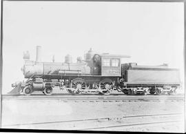 Northern Pacific steam locomotive 672 at Parkwater, Washington, in 1916.