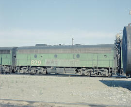 Burlington Northern diesel locomotive 829 in 1979.