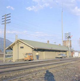 Burlington Northern station at Easton, Washington, in 1970.