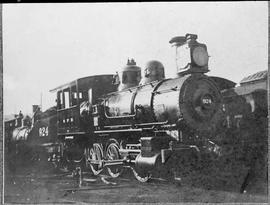 Northern Pacific steam locomotive 924 at Seattle, Washington, circa 1900.