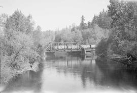 Northern Pacific North Coast Limited crossing Green River in 1953.