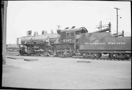 Northern Pacific steam locomotive 2187 at Tacoma, Washington, in 1935.