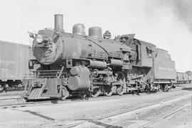 Northern Pacific steam locomotive 2182 at Mandan, North Dakota, in 1946.