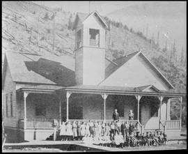 School at Lester, Washington, circa 1914.