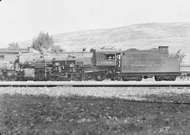 Northern Pacific steam locomotive 1760 at Missoula, Montana, in 1943.