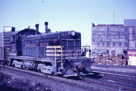 Northern Pacific 105 on main line in St. Paul, Minnesota, in January 1968.